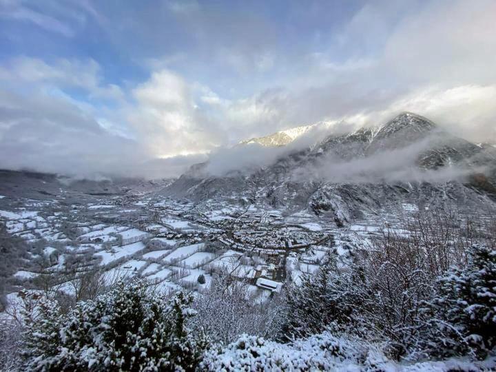 Apartamentos Nogueret Benasque Buitenkant foto